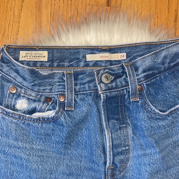 Levi’s Quality Premium Wedgie Denim Jeans - Picture 5 of 9